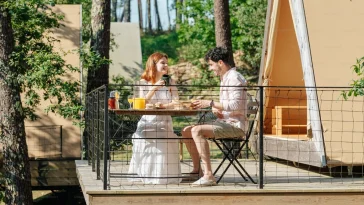 Places to Stay in Pigeon Forge for Couples
