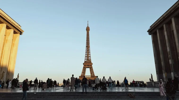 Travel to Paris